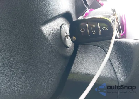 2016 Nissan Versa 1.6 S/1.6 S+/1.6 Sl/1.6 Sv z USA, uszkodzony, nr VIN 3N1CN7AP3GL864446